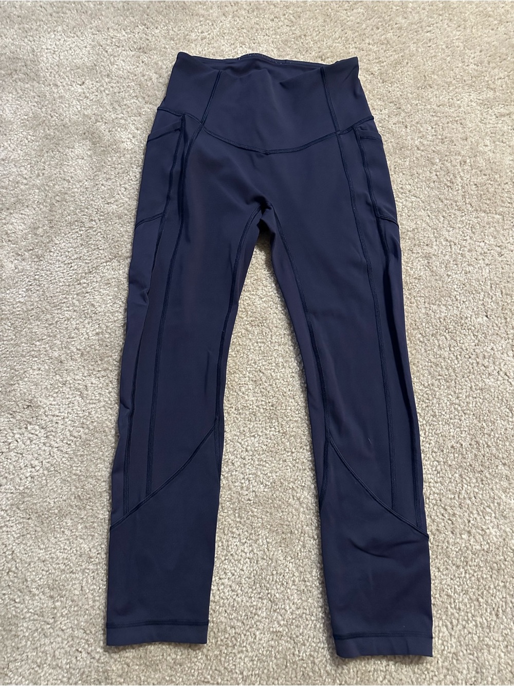 Women’s Lululemon 7/8 navy blue leggings